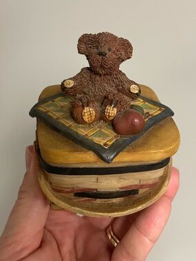 Blossom Bucket Small Resin Teddy Bear basket trinket box